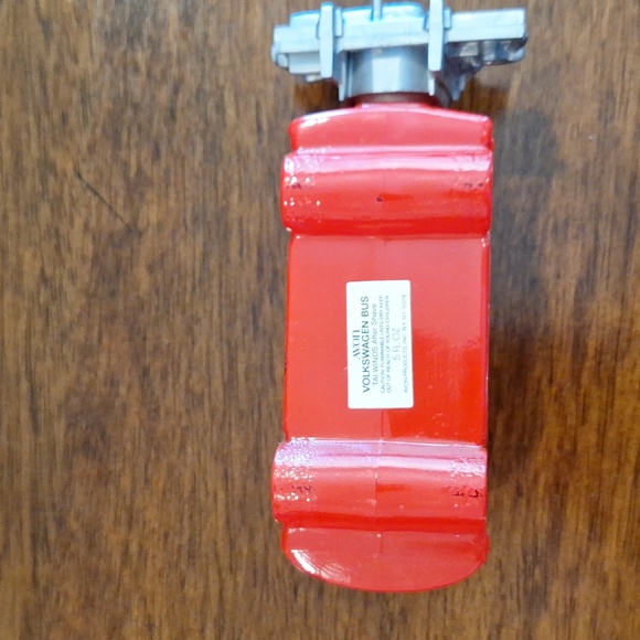 Avon Vintage Volkswagen Bus 5 oz. of Tai Winds Aftershave, but Empty - Picture 6 of 7